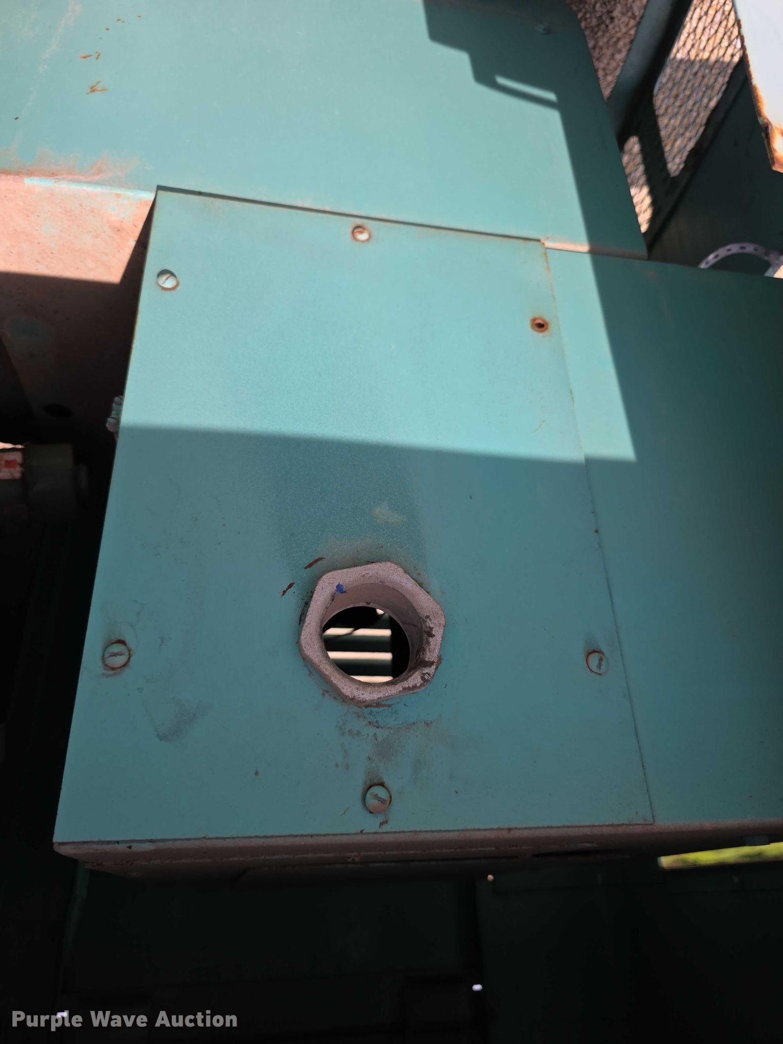 Onan 55KB generator in Manhattan, KS | Item EK5396 sold | Purple Wave