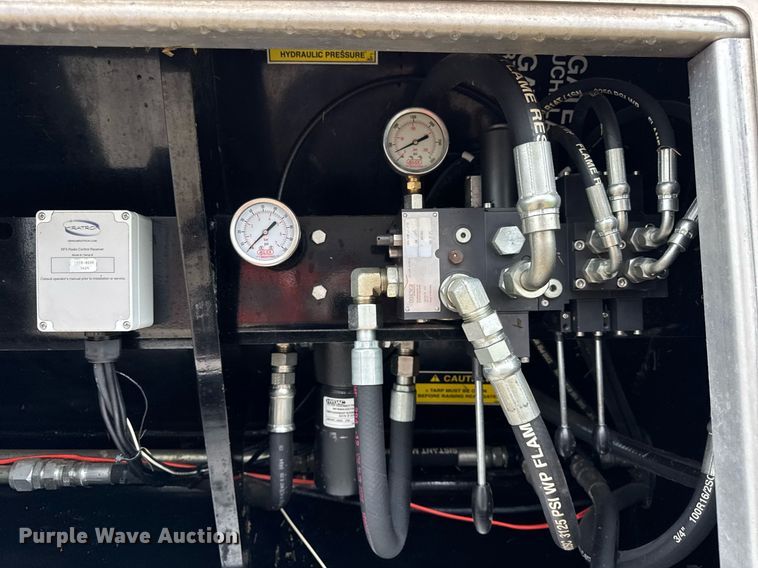 image for item DH9992 2014 Aulick 4270542 live bottom trailer