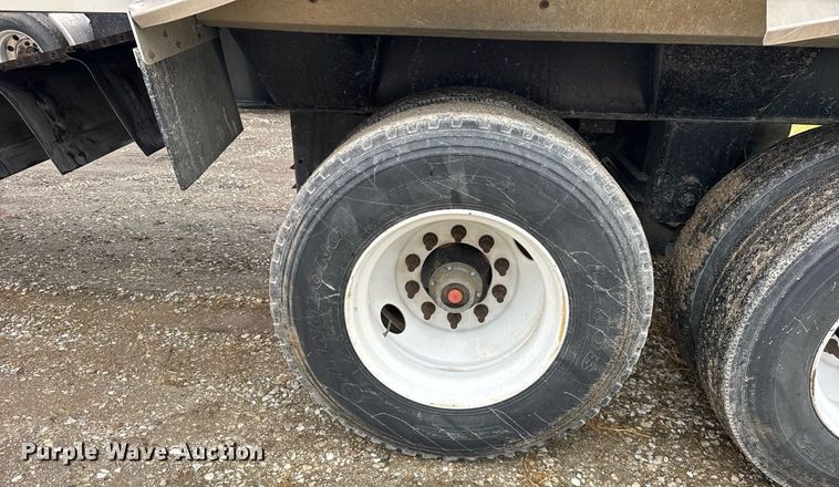 image for item DH9992 2014 Aulick 4270542 live bottom trailer