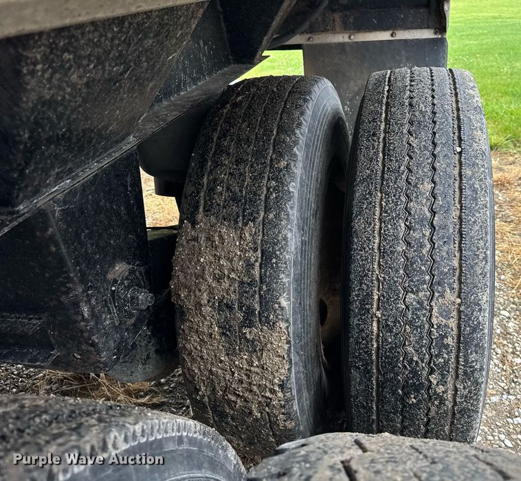 image for item DH9992 2014 Aulick 4270542 live bottom trailer