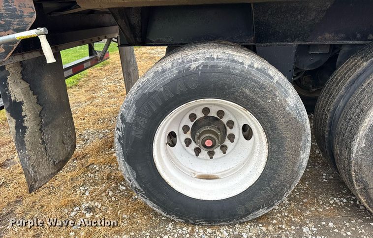 image for item DH9992 2014 Aulick 4270542 live bottom trailer