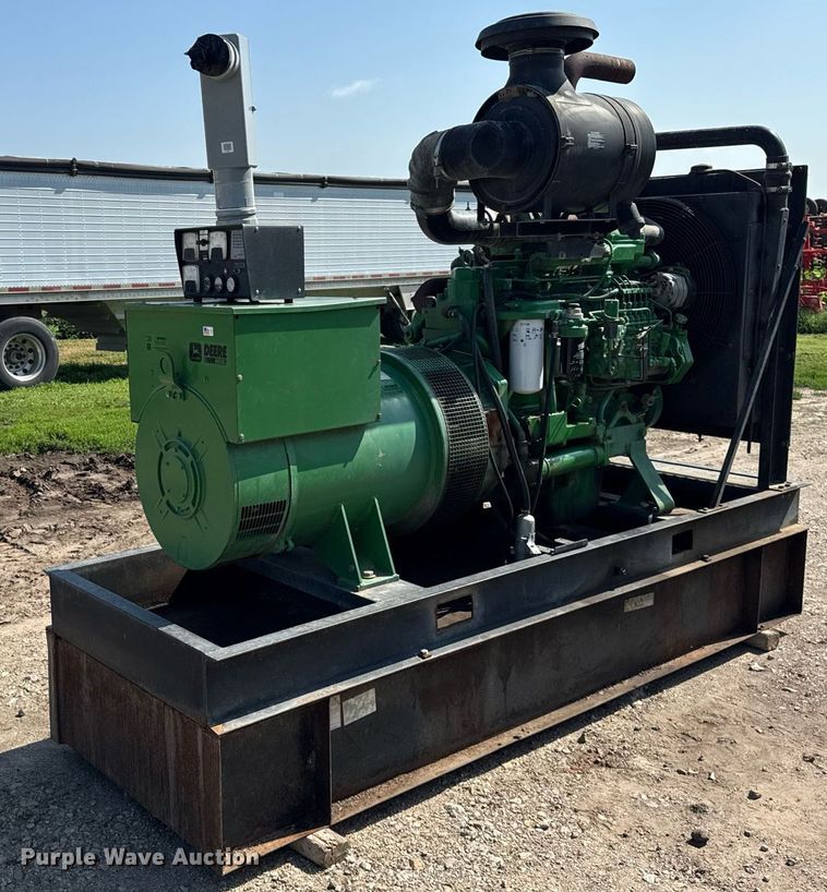 image for item DJ9677 1995 John Deere Leroy Somer generator