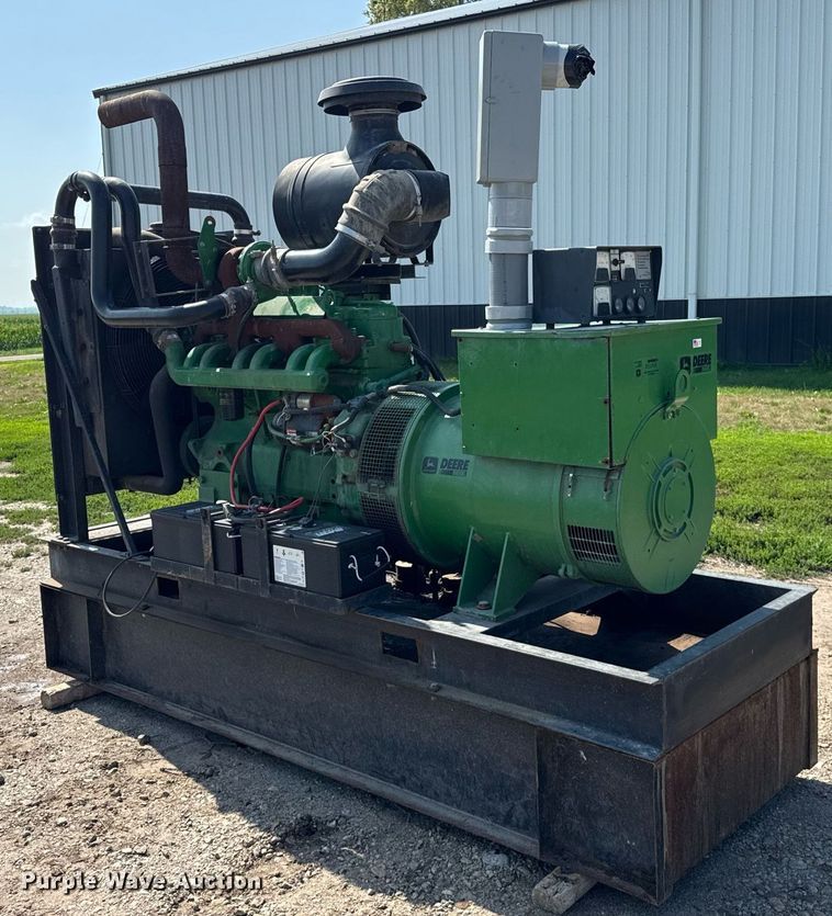 image for item DJ9677 1995 John Deere Leroy Somer generator