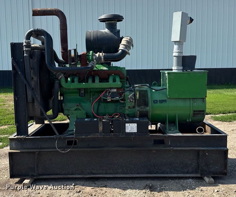 image for item DJ9677 1995 John Deere Leroy Somer generator