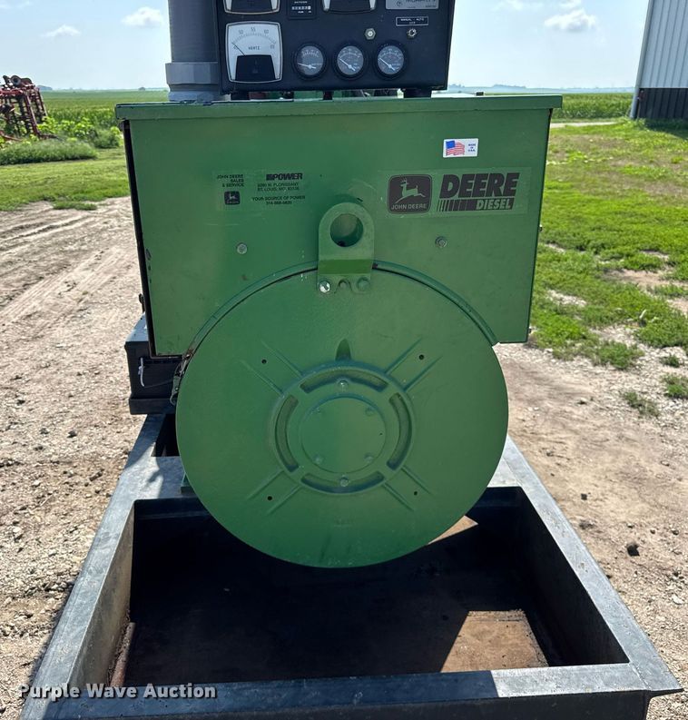image for item DJ9677 1995 John Deere Leroy Somer generator
