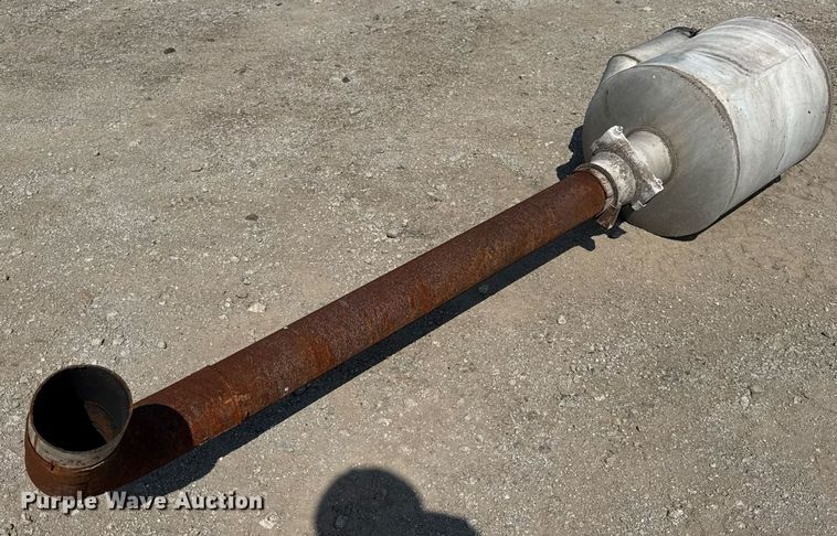 image for item DJ9677 1995 John Deere Leroy Somer generator