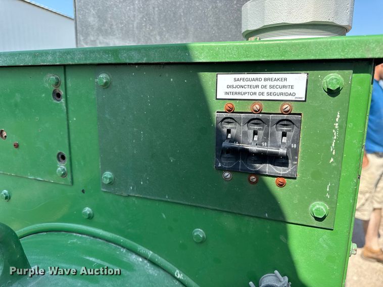 image for item DJ9677 1995 John Deere Leroy Somer generator