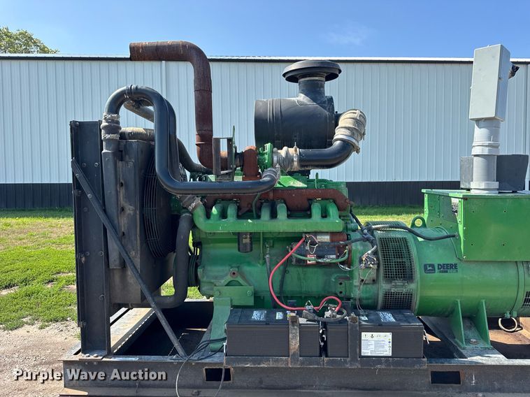 image for item DJ9677 1995 John Deere Leroy Somer generator