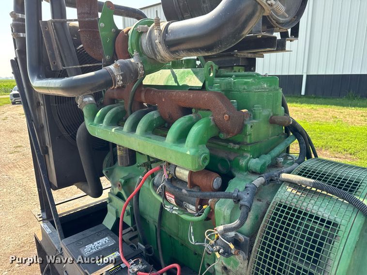 image for item DJ9677 1995 John Deere Leroy Somer generator
