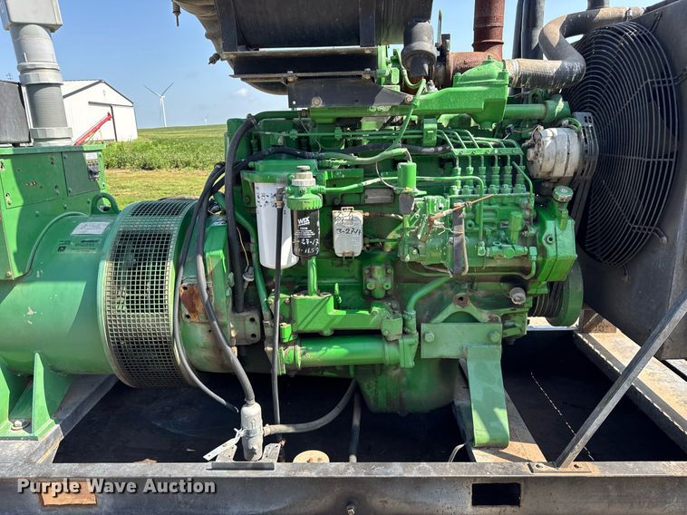 image for item DJ9677 1995 John Deere Leroy Somer generator