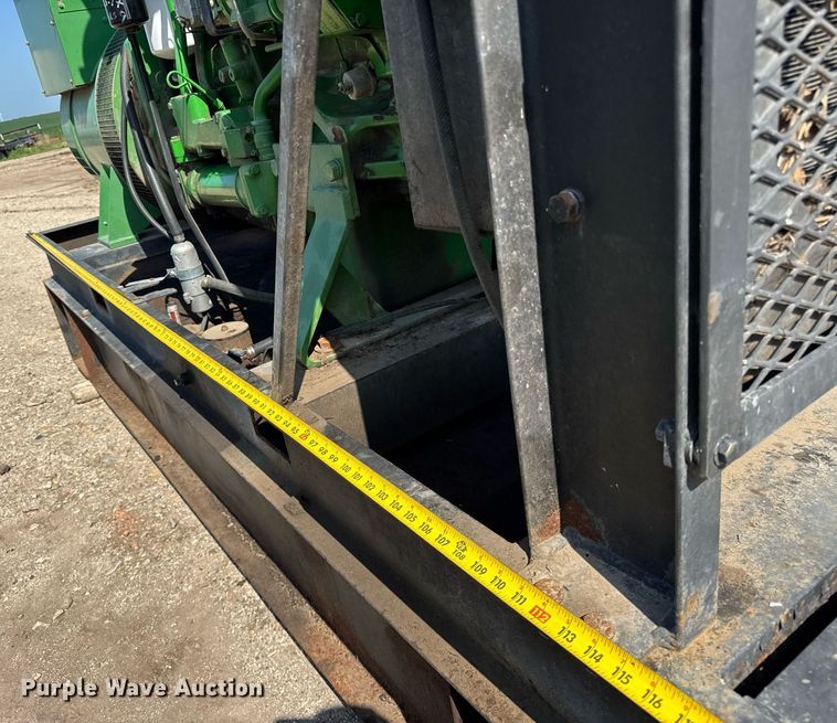 image for item DJ9677 1995 John Deere Leroy Somer generator