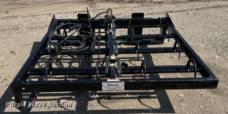 image for item DJ9678 Kuhns 408F bale accumulator grapple