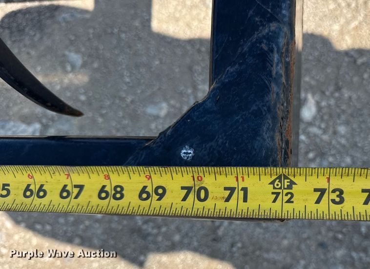 image for item DJ9678 Kuhns 408F bale accumulator grapple