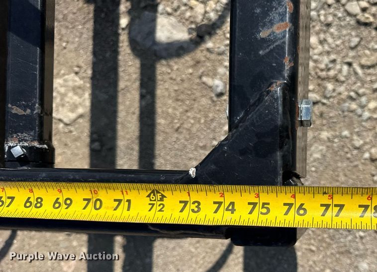 image for item DJ9678 Kuhns 408F bale accumulator grapple