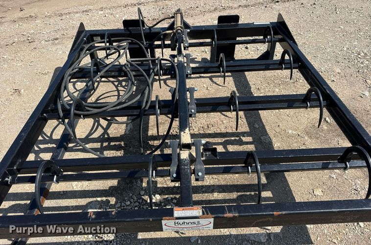 image for item DJ9678 Kuhns 408F bale accumulator grapple