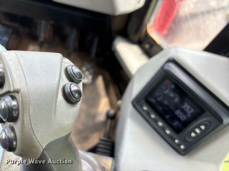 image for item DM1953 2015 Caterpillar-Prentice  2864C mulcher