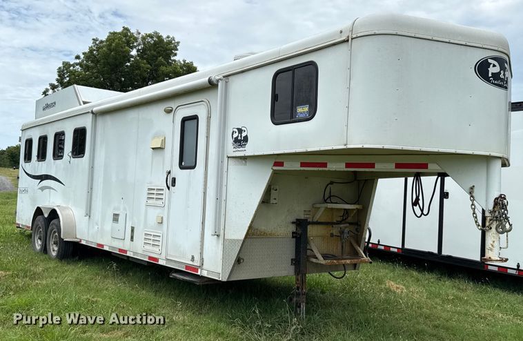 image for item DO7193 2015 Bison Coach Trail Hand livestock trailer