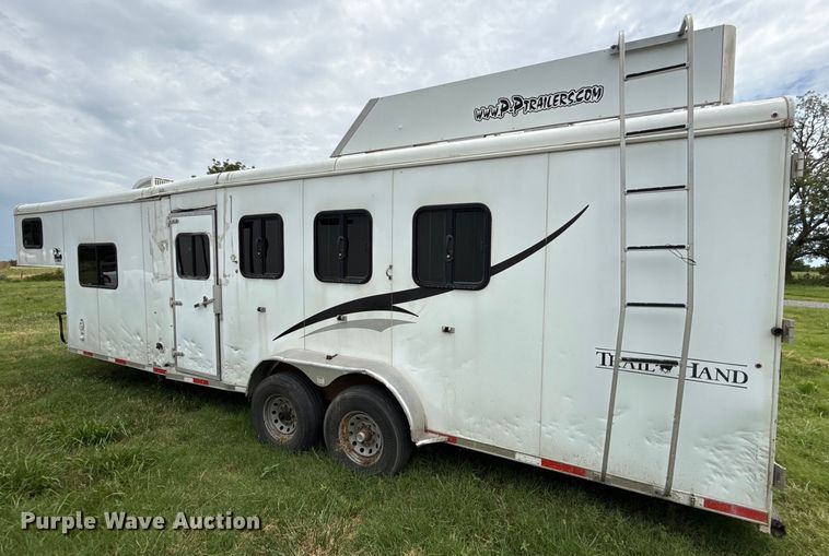 image for item DO7193 2015 Bison Coach Trail Hand livestock trailer