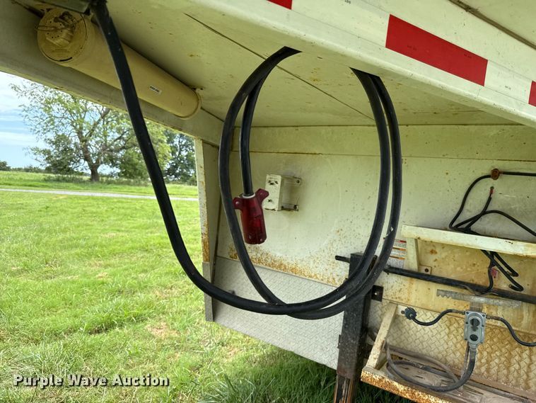 image for item DO7193 2015 Bison Coach Trail Hand livestock trailer