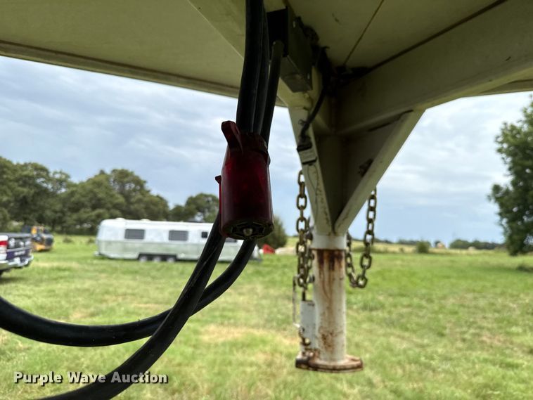 image for item DO7193 2015 Bison Coach Trail Hand livestock trailer