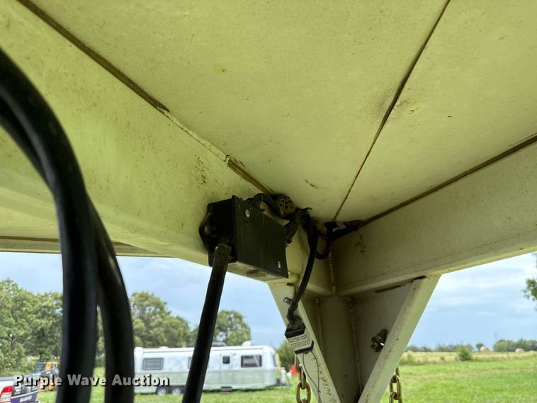 image for item DO7193 2015 Bison Coach Trail Hand livestock trailer