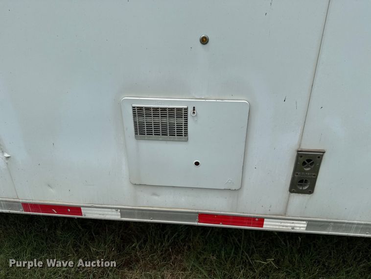 image for item DO7193 2015 Bison Coach Trail Hand livestock trailer