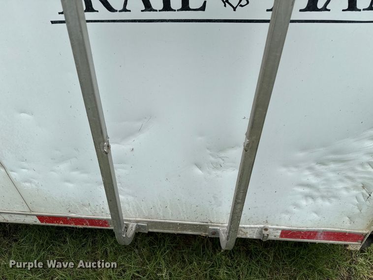 image for item DO7193 2015 Bison Coach Trail Hand livestock trailer