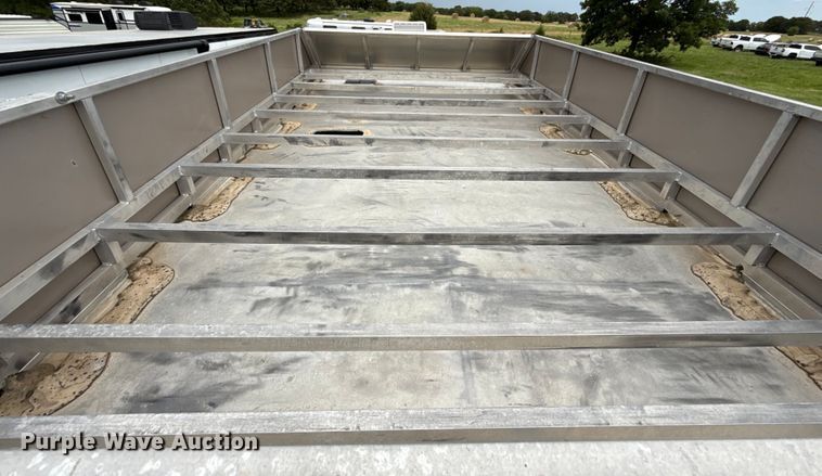 image for item DO7193 2015 Bison Coach Trail Hand livestock trailer