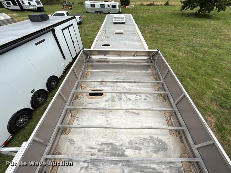 image for item DO7193 2015 Bison Coach Trail Hand livestock trailer