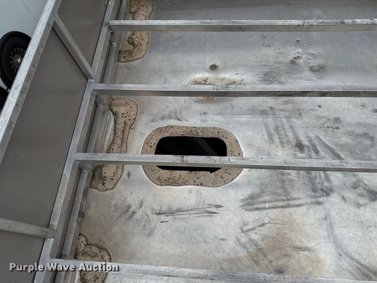 image for item DO7193 2015 Bison Coach Trail Hand livestock trailer