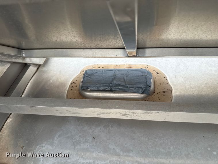 image for item DO7193 2015 Bison Coach Trail Hand livestock trailer