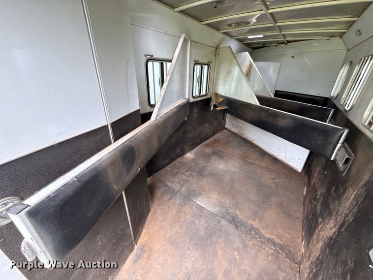 image for item DO7193 2015 Bison Coach Trail Hand livestock trailer