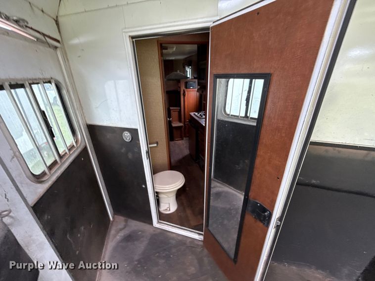 image for item DO7193 2015 Bison Coach Trail Hand livestock trailer