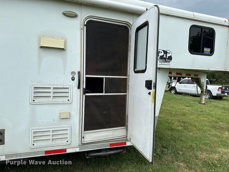 image for item DO7193 2015 Bison Coach Trail Hand livestock trailer