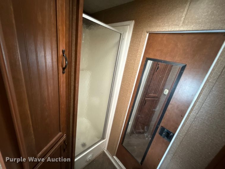 image for item DO7193 2015 Bison Coach Trail Hand livestock trailer