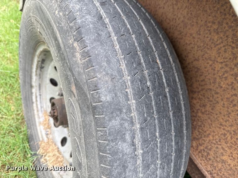 image for item DO7193 2015 Bison Coach Trail Hand livestock trailer