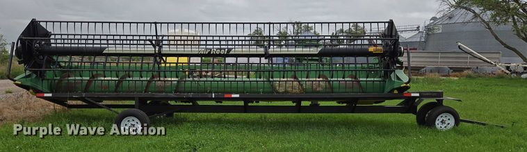 image for item DR3884 2001 John Deere 925F  flex head