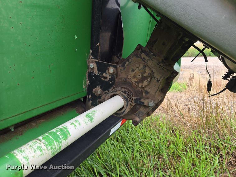 image for item DR3884 2001 John Deere 925F  flex head