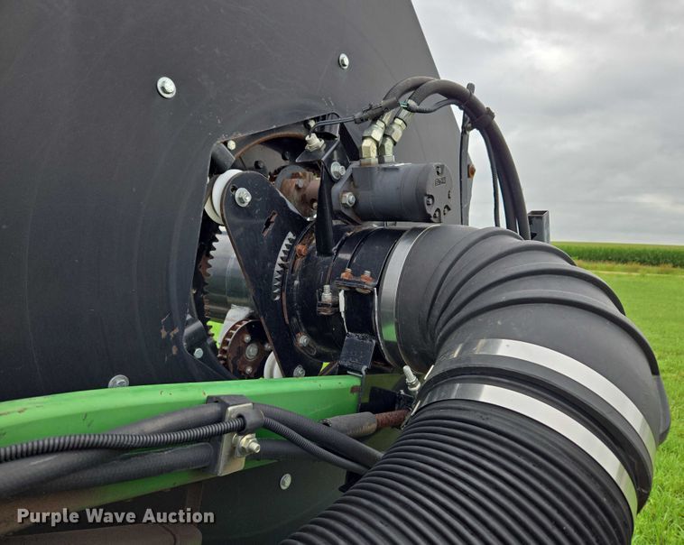 image for item DR3884 2001 John Deere 925F  flex head