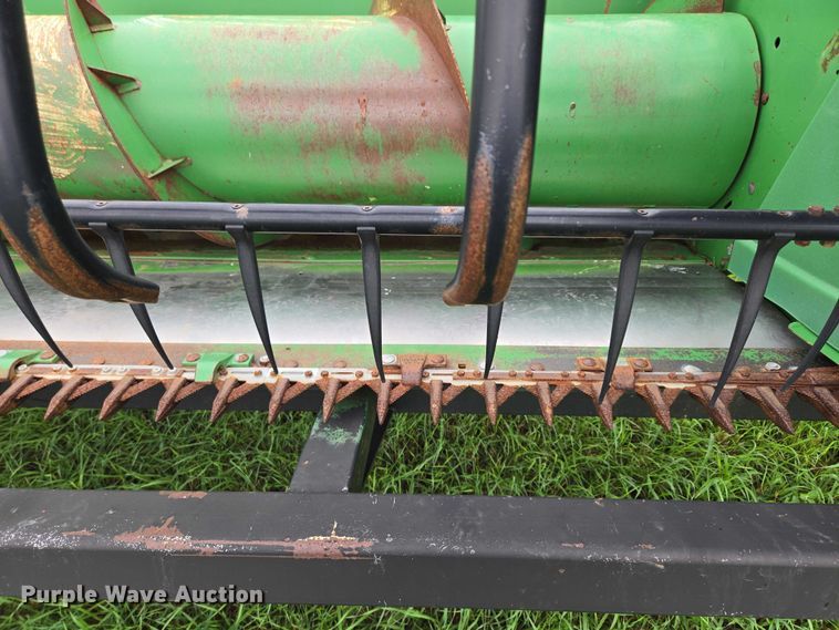 image for item DR3884 2001 John Deere 925F  flex head