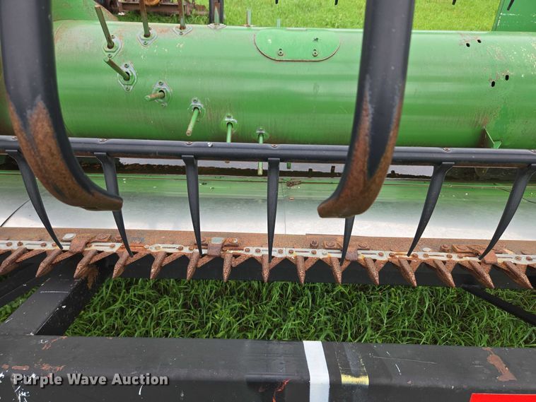 image for item DR3884 2001 John Deere 925F  flex head