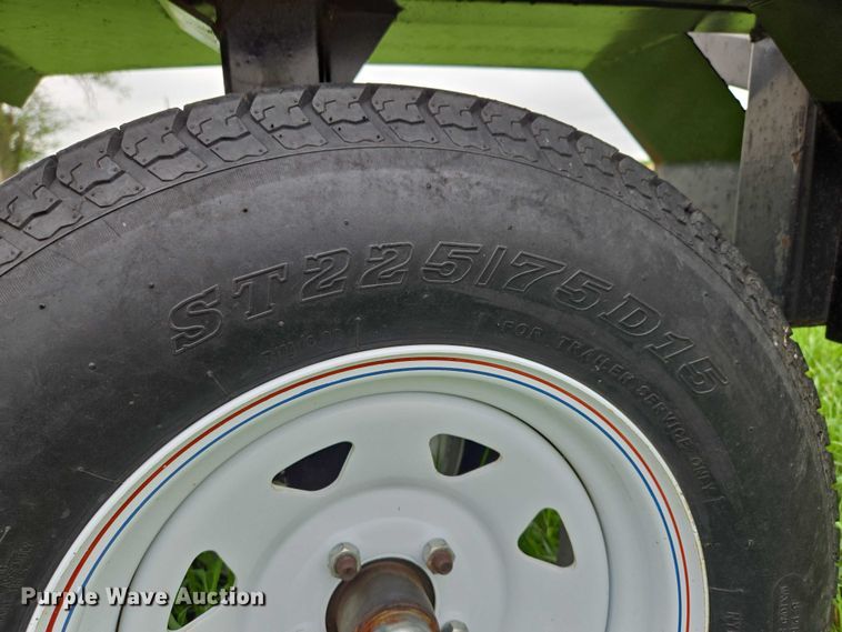 image for item DR3884 2001 John Deere 925F  flex head