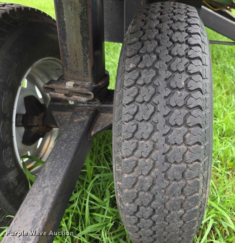 image for item DR3884 2001 John Deere 925F  flex head