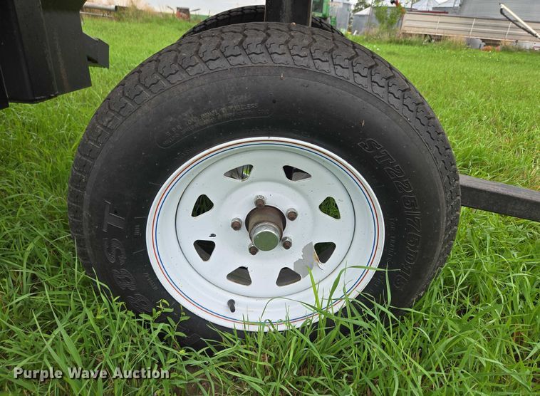 image for item DR3884 2001 John Deere 925F  flex head