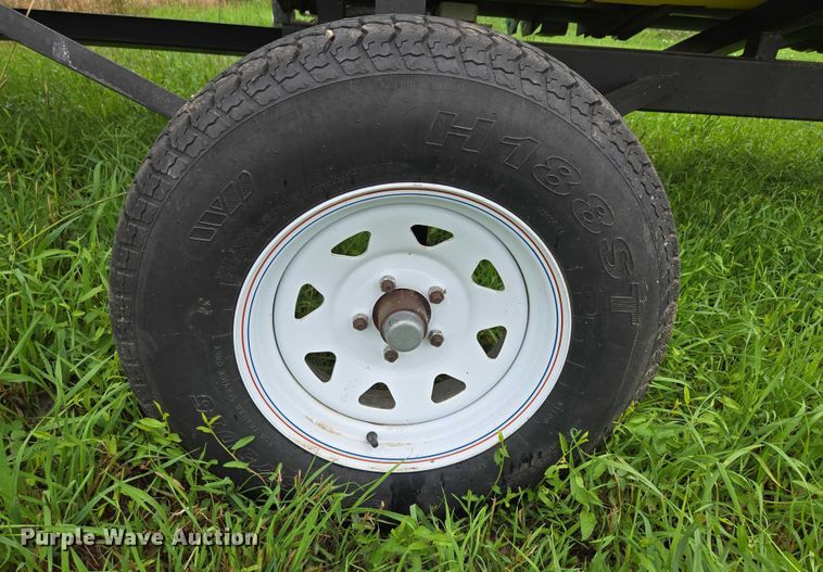 image for item DR3884 2001 John Deere 925F  flex head