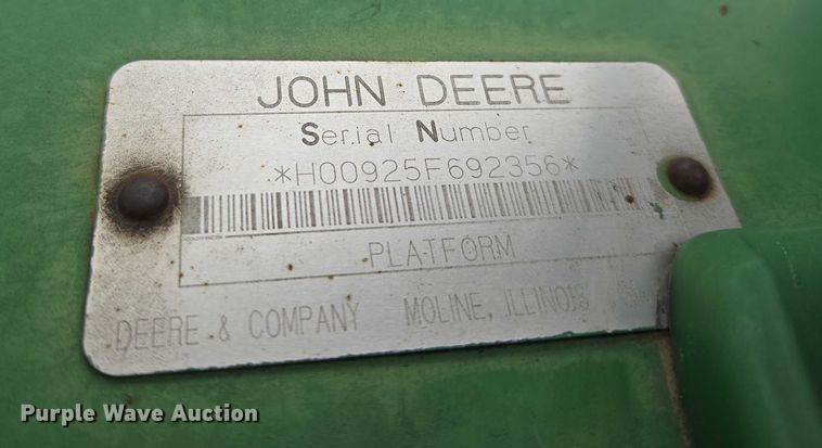 image for item DR3884 2001 John Deere 925F  flex head