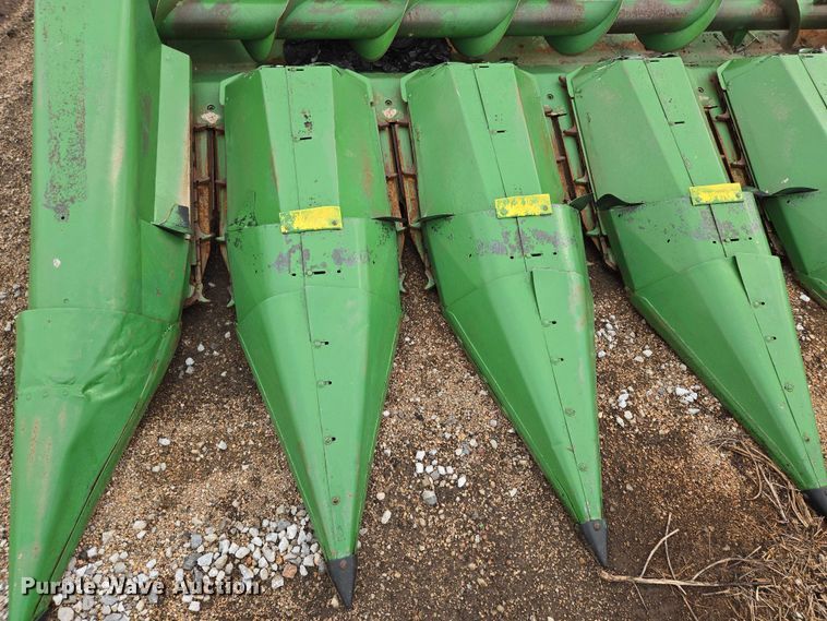 image for item DR3886 (2) John Deere corn heads