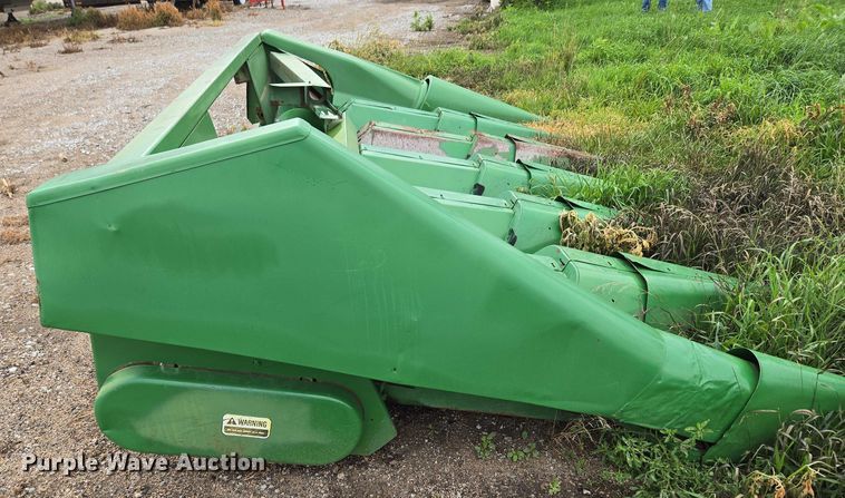 image for item DR3886 (2) John Deere corn heads