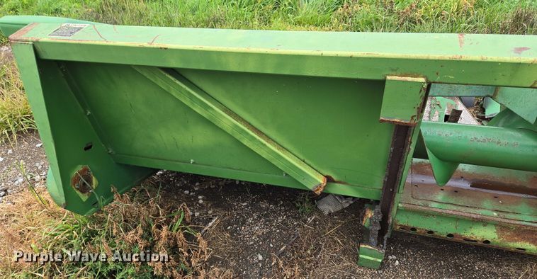 image for item DR3886 (2) John Deere corn heads