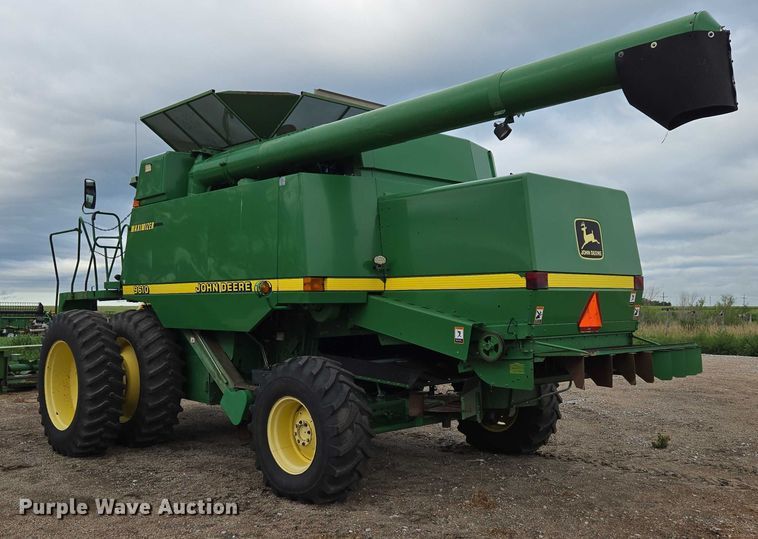image for item DR3887 1998 John Deere 9610 Maximizer  RWA combine